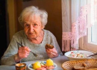 SVEKRVA JE DOŠLA KOD NAS NA VEČERU, A ZBOG ONOG ŠTO JE URADILA IZBACILA SAM JE IZ KUĆE: Muž je sad ljut na mene – ŠTA VI MISLITE?