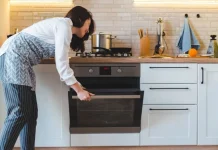 Skrivena caka na svakoj rerni: Dugme koje svi imaju, a niko ne koristi – čisti staklo za 5 minuta