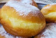 U testo za krofne dodajte samo jedan sastojak: Biće lepše i mekše nego ikad, a ostaju sveže i trećeg dana