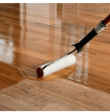 ŽENA KOJA PRODAJE STANOVE OTKRILA TRIK DA PARKET PONOVO BLISTA: Treba vam SAMO 1 jeftin SASTOJAK